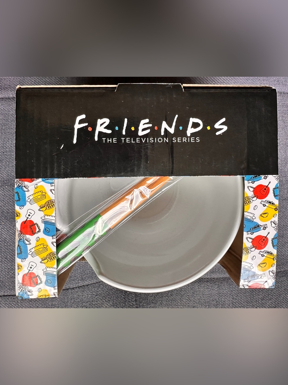 FRIENDS Ceramic Central Perk Ramen Bowl with chopsticks